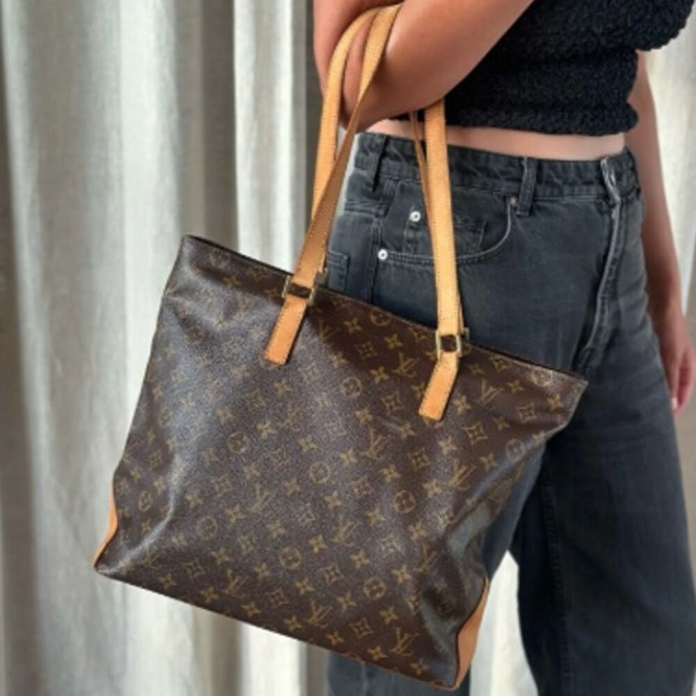 ⭐🔥AUTHENTIC🔥⭐Louis Vuitton Cabas Mezzo